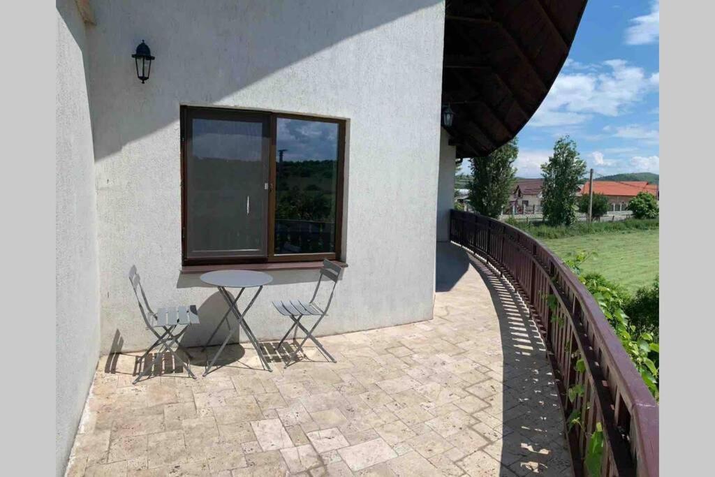 Bod Casa Andreea. Cheerful 4-Bedroom Villa المظهر الخارجي الصورة